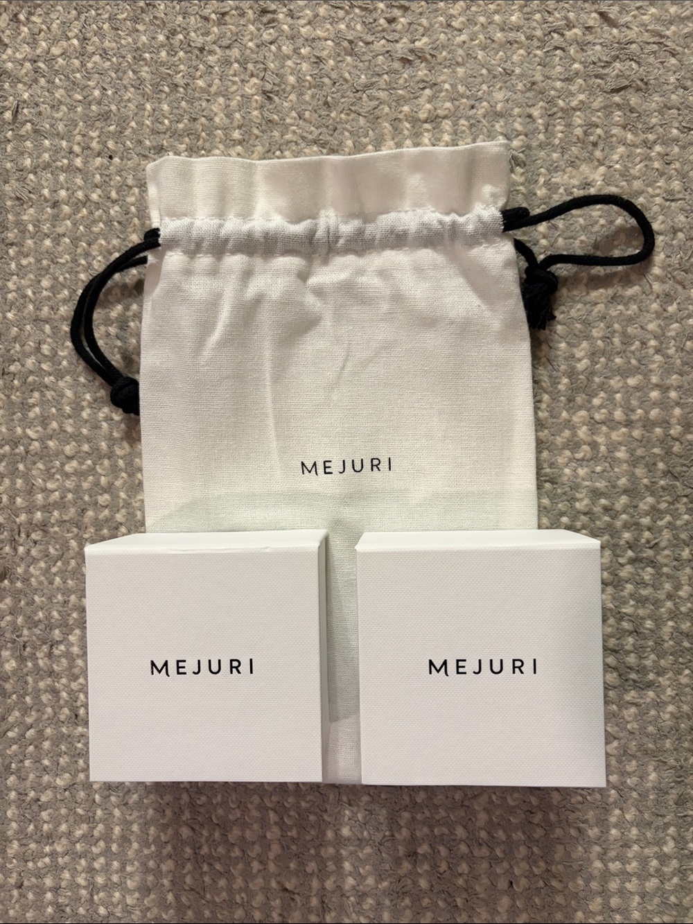 Mejuri Dustbag and Gift Boxes